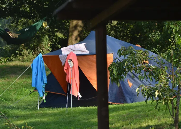 The Tent - Youth Only - Buchung Leider Nur Bis 30 Jahre Moeglich!